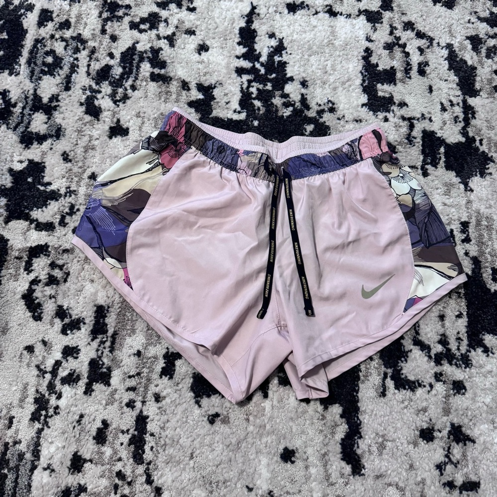 Nike Women's 10K Femme Running Shorts Size Small